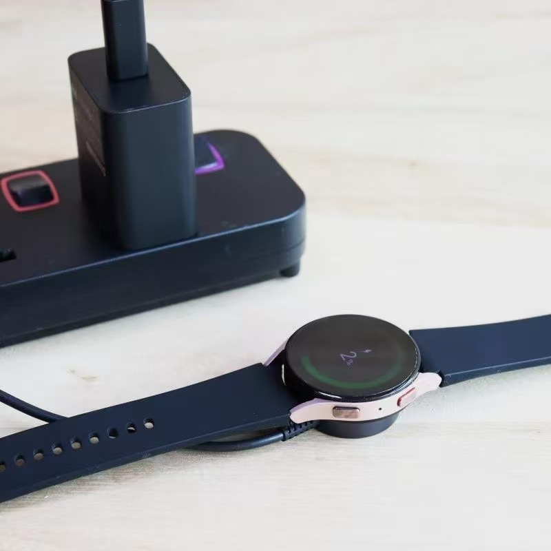 Магнитная беспроводная портати – обзор и цена Wireless Charger Watch